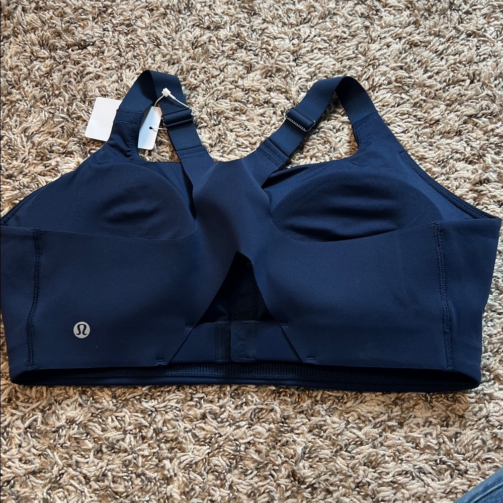 Lululemon Ultralu Square-Neck Workout Bra *medium support, D/DD - Picture 4 of 5